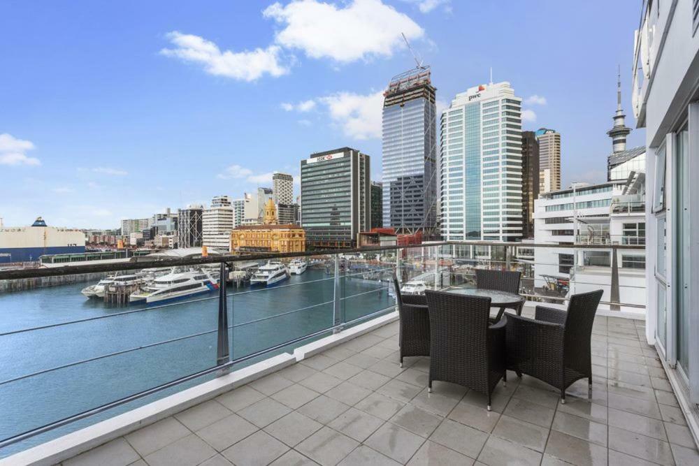 Princes Wharf Waterfront 2 Bed Rooms Apartment Viaduct Cbd オークランド エクステリア 写真